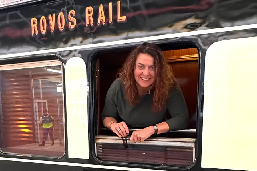 Avila Reizen Rovos Rail Annemarie open raam